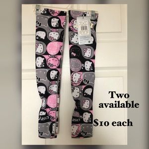 Never worn Hello Kitty Arm Sleeves